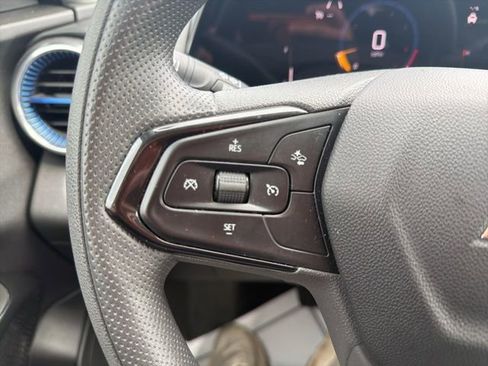 Used 2025 Chevrolet Trax LT image 23