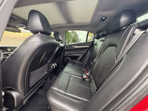 Used 2018 Alfa Romeo Stelvio Sport w/ Quick Order Package 22J Sport image 18