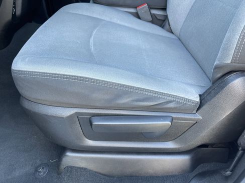 Used 2022 RAM 2500 Big Horn image 18