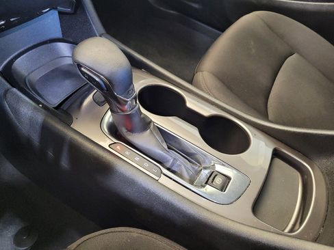 Used 2023 Chevrolet Malibu LS FWD image 26