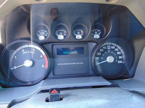 Used 2014 Ford F250 XL w/ XL Value Package RWD image 11