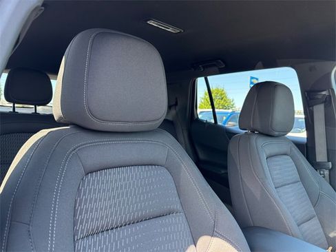 Used 2025 Chevrolet Equinox LT image 32