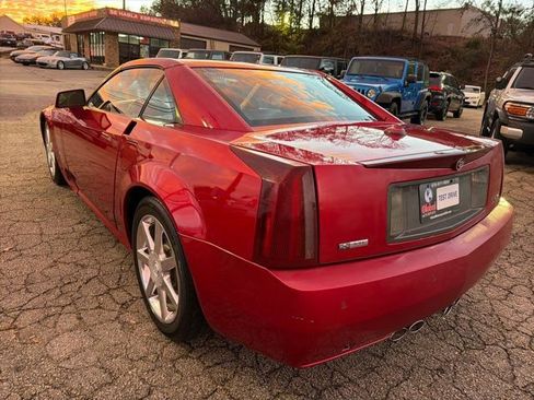 Used 2005 Cadillac XLR RWD image 11