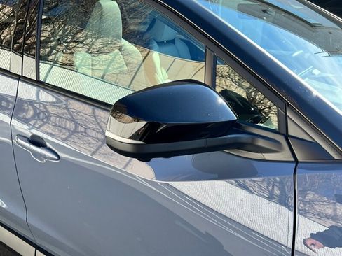 Used 2024 Subaru Solterra Touring image 9