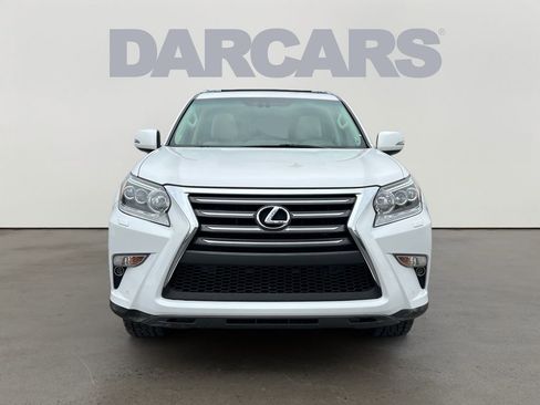 Used 2019 Lexus GX 460 Premium w/ Premium Package image 2