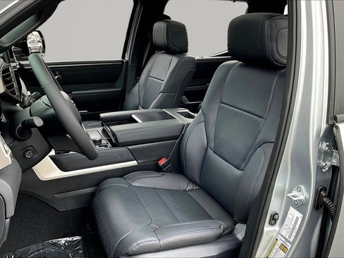 New 2026 Toyota Tundra Platinum AWD/4WD image 17