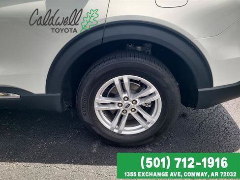 Used 2023 Ford Explorer XLT w/ Equipment Group 202A AWD/4WD image 9