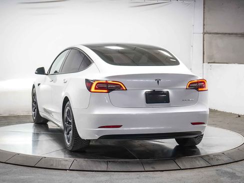 Used 2021 Tesla Model 3 Long Range image 4
