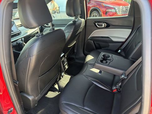 Used 2025 Jeep Compass Limited AWD/4WD image 18