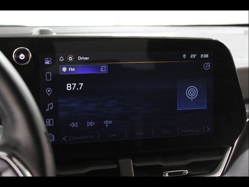 Certified 2025 Chevrolet Equinox LT FWD image 11