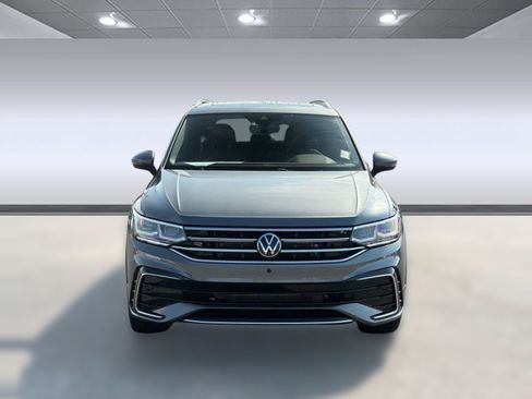 Used 2024 Volkswagen Tiguan SEL R-Line AWD/4WD image 10