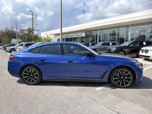 Used 2026 BMW M440i w/ Premium Package RWD image 2