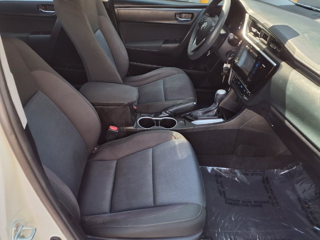 Used 2017 Toyota Corolla LE w/ Carpet Mat Package (TMS) FWD image 36