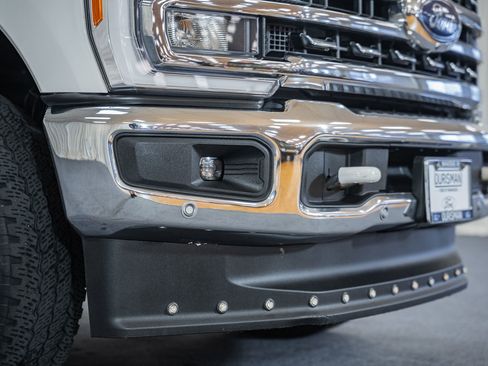 Used 2023 Ford F250 Lariat w/ Lariat Ultimate Package AWD/4WD image 13