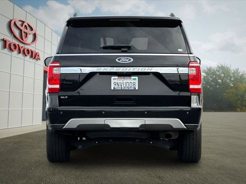 Used 2021 Ford Expedition XLT AWD/4WD image 4
