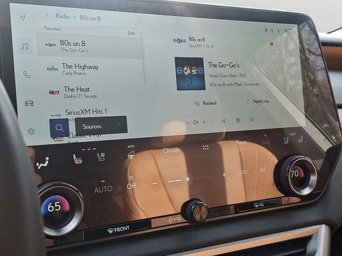 Used 2024 Lexus RX 350 Premium image 19