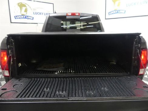 Used 2017 RAM 1500 Big Horn image 9