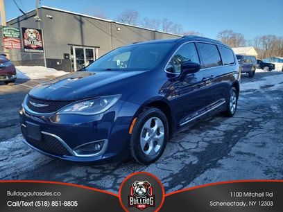 Used 2017 Chrysler Pacifica Touring-L Plus