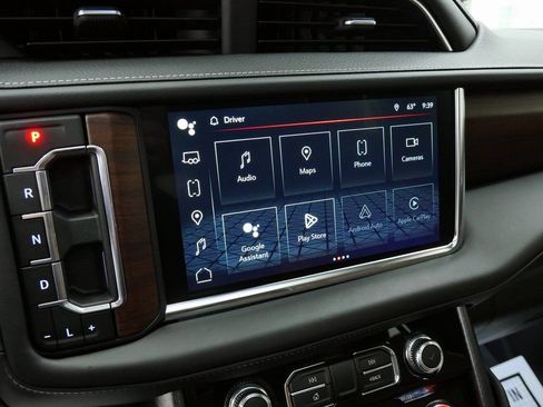 Used 2024 GMC Yukon Denali Ultimate AWD/4WD image 32