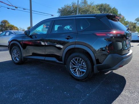 Used 2023 Nissan Rogue S image 6