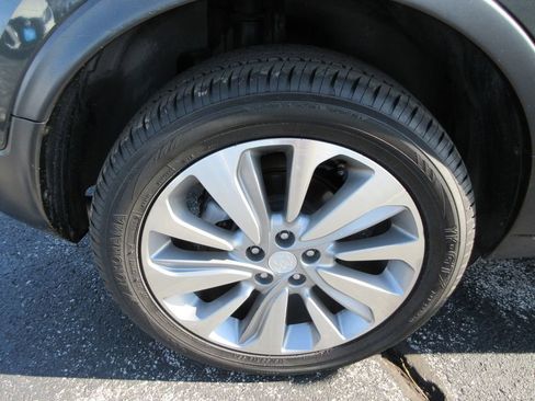 Certified 2018 Buick Encore Preferred image 9