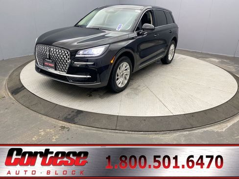 Used 2023 Lincoln Corsair AWD image 1