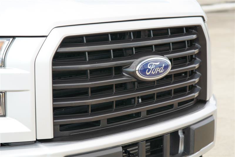 Used 2017 Ford F150 XLT w/ Equipment Group 302A Luxury AWD/4WD image 25