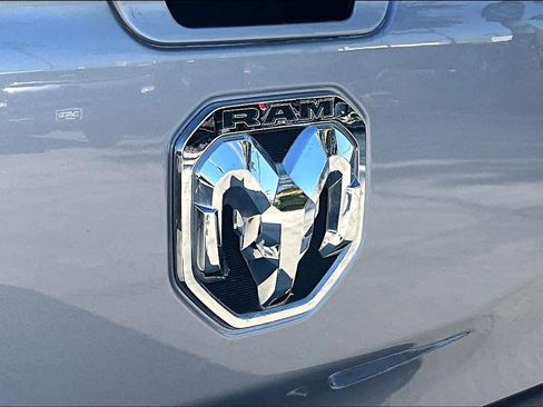 Used 2020 RAM 1500 Laramie image 30