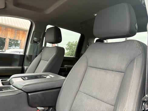 Used 2023 Chevrolet Silverado 2500 Custom AWD/4WD image 3