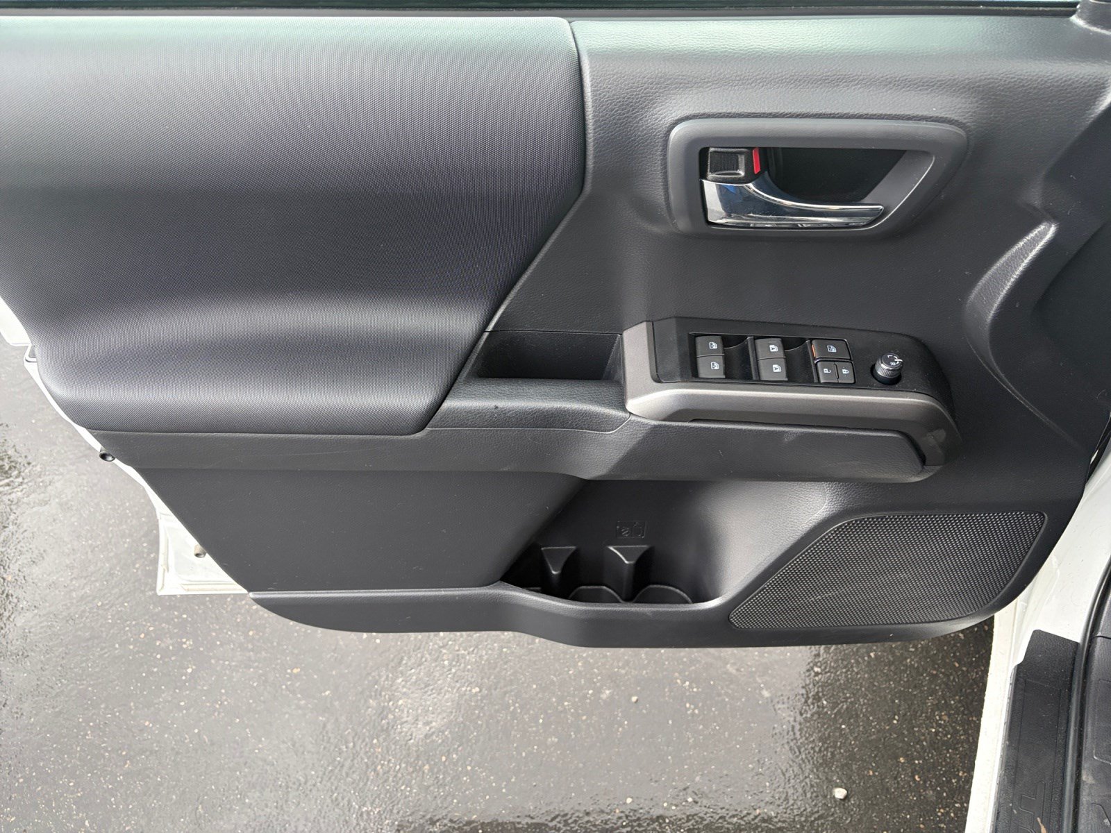 Certified 2023 Toyota Tacoma TRD Off-Road w/ Technology Package AWD/4WD image 9