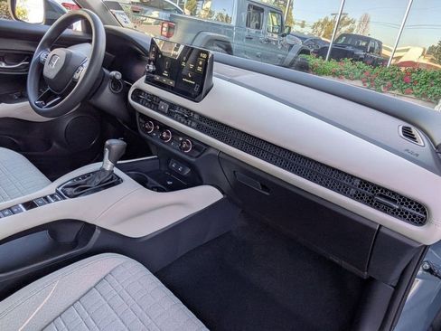 Certified 2026 Honda HR-V LX image 22