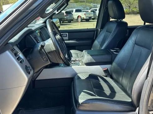 Used 2017 Ford Expedition Limited AWD/4WD image 22