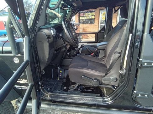 Used 2014 Jeep Wrangler Unlimited Sahara w/ Dual Top Group image 14