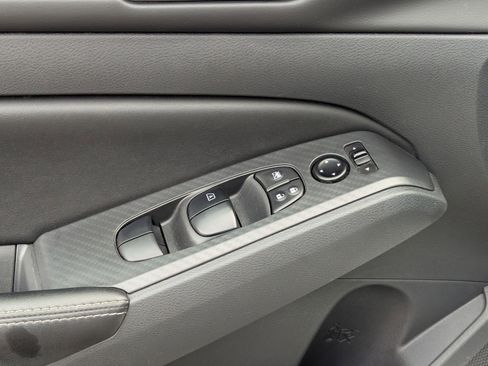 Used 2025 Nissan Altima 2.5 SV image 12