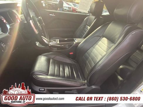Used 2014 Ford Mustang GT Premium image 9