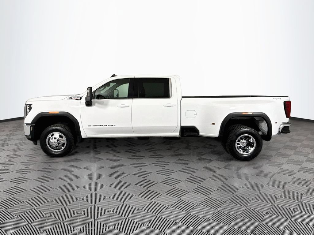 Used 2024 GMC Sierra 3500 SLE w/ SLE Convenience Package AWD/4WD image 4