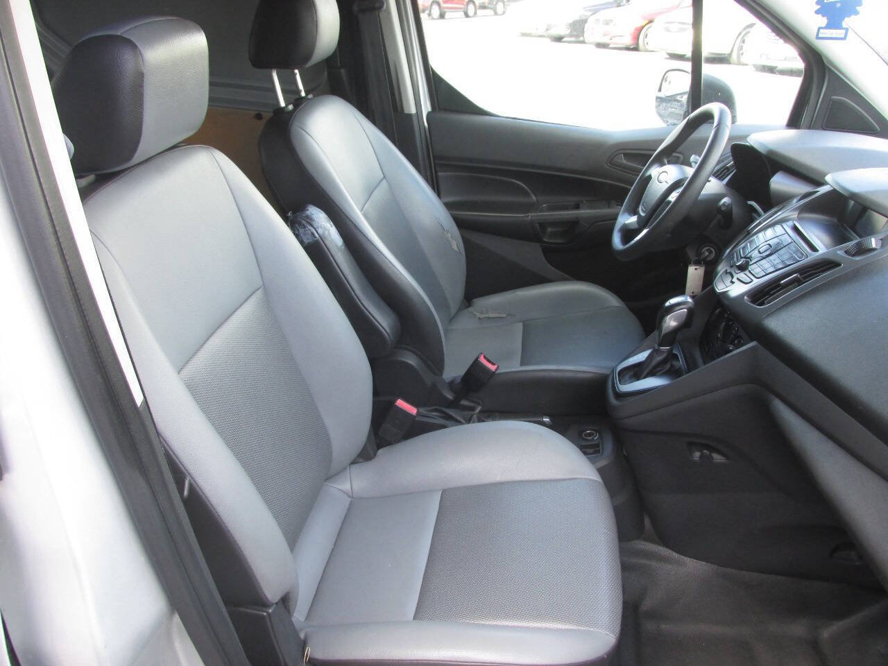 Used 2014 Ford Transit Connect XL FWD image 17