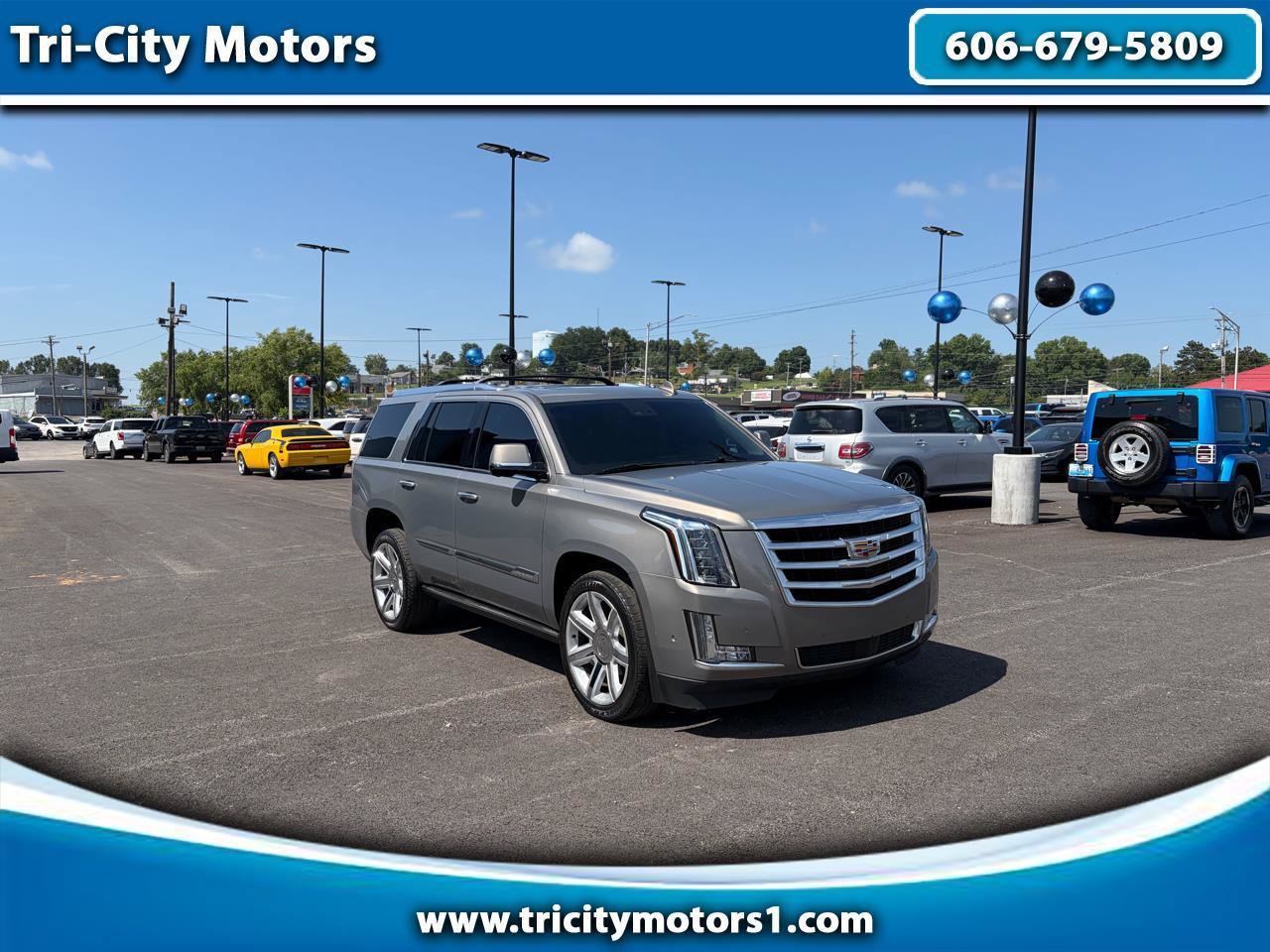 Used 2018 Cadillac Escalade Premium Luxury AWD/4WD image 1