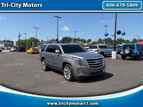 Used 2018 Cadillac Escalade Premium Luxury AWD/4WD image 1