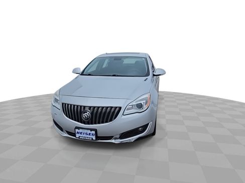 Certified 2017 Buick Regal Sport Touring image 3