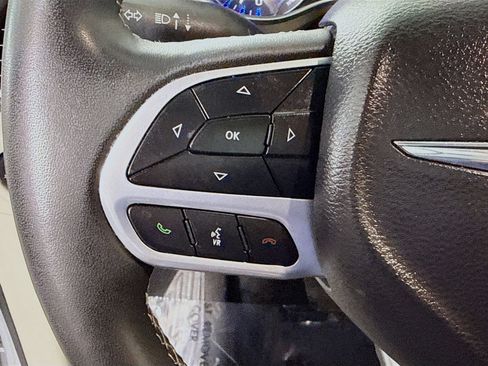 Used 2023 Chrysler Voyager LX FWD image 14