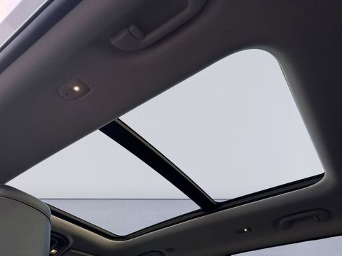 Used 2021 Jeep Grand Cherokee L Limited image 16