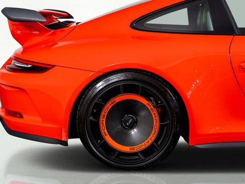 Used 2018 Porsche 911 GT3 image 8