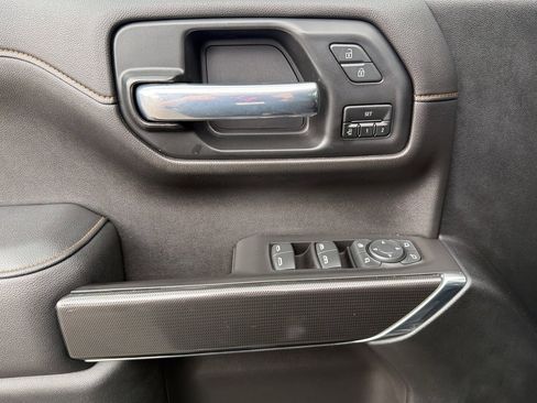 Used 2021 GMC Sierra 1500 AT4 w/ AT4 Premium Package image 12