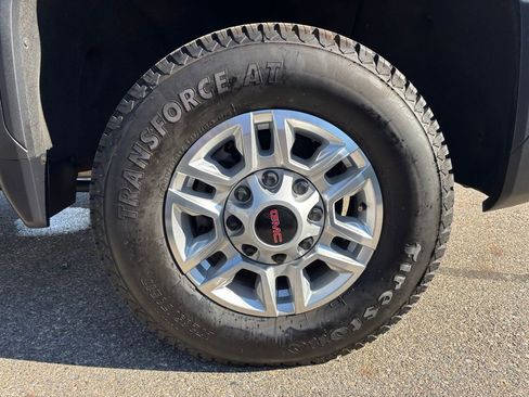 Used 2025 GMC Sierra 2500 Pro w/ Convenience Package image 29