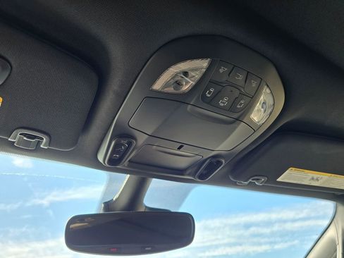 New 2027 Chrysler Pacifica Limited AWD/4WD image 26