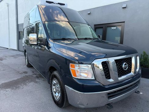 Used 2017 Nissan NV 3500 SL image 11