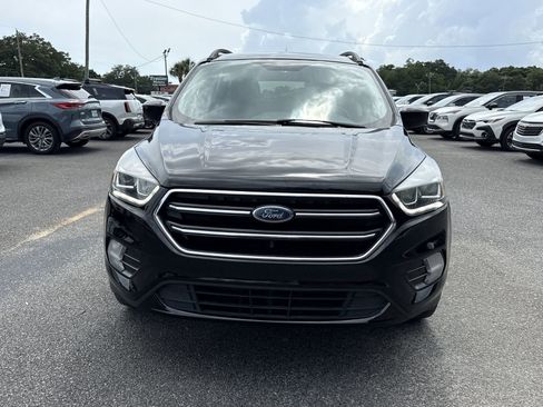 Used 2017 Ford Escape SE w/ Equipment Group 201A FWD image 8