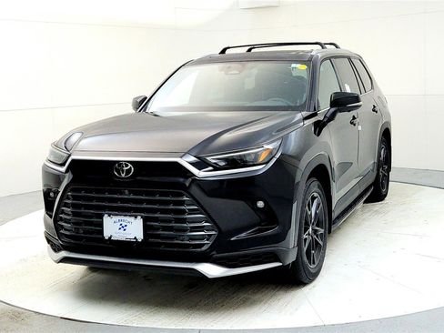 New 2026 Toyota Grand Highlander AWD Hybrid image 2