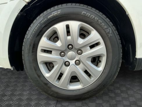 Used 2020 Dodge Journey SE w/ SE Popular Equipment Group image 14